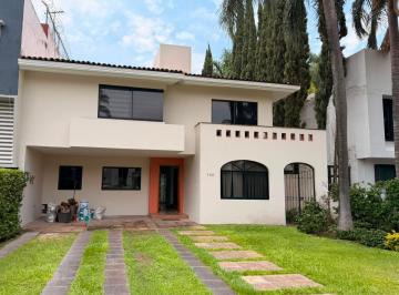 Casa en condominio de 4 habitaciones, Zapopan · Casa Renta Valle Real