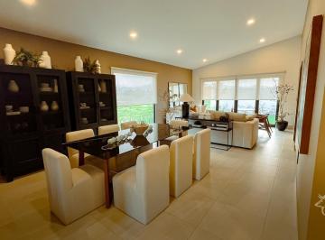 Casa en condominio · 201m² · 3 Recámaras · 2 Estacionamientos · Casa en Venta en Metepec Condado del Valle Country Club And Residences