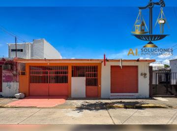 Casa de 3 habitaciones, Coatzacoalcos · Casa con Local Comercial en Venta – Centro de Coatzacoalcos, Ver.