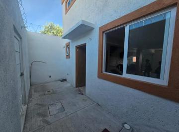 1 · Casa de 3 Habitaciones con Doble Acceso y Estacionamiento Lomas de San Pedrito Peñuelas