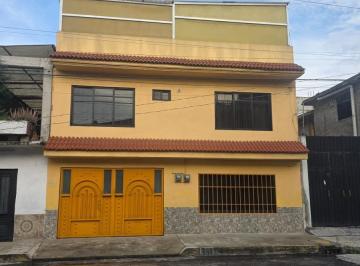 Casa · 200m² · 7 Recámaras · 3 Estacionamientos · Venta Casa Ciudad Nezahualcoyotl