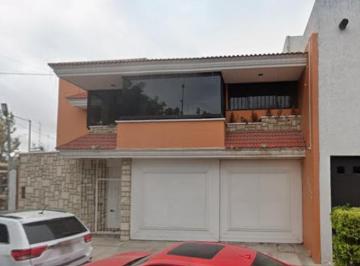 Casa de 3 habitaciones, Tehuacán · Preciosa Casa en Puebla a Solo 5 Min de Plaza Paseo Tehuacan, Zona de Alta Plusvalia