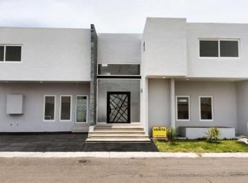 Casa de 3 habitaciones, Querétaro · Casa Nueva en Venta Cerca de Centro Comercial Paseo Querétaro