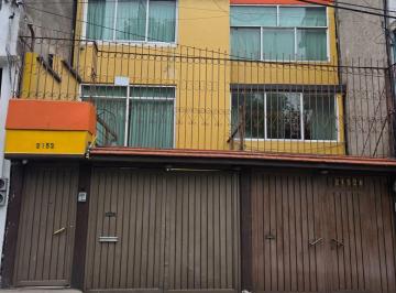 Casa · 437m² · 4 Recámaras · 3 Estacionamientos · Venta de Casa Miramontes Coyoacan