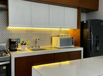 Casa de 3 habitaciones, Fortín · Casa de 2 Plantas en Renta – Col. Murillo Vida