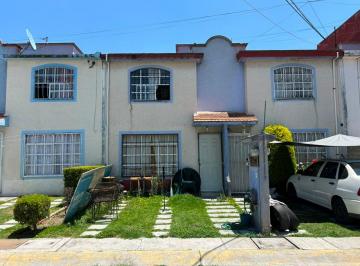 Casa en condominio de 3 habitaciones, Toluca · Casa en Venta Para Vivir o Invertir, en Los Sauces V, Toluca