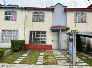 Casa en condominio de 3 habitaciones, Toluca · Casa en Venta Para Vivir o Invertir, en Los Sauces V, Toluca
