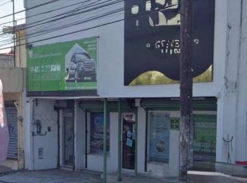 Local comercial · 174m² · Local - Vivienda Popular