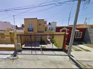 Casa de 3 habitaciones, Saltillo · Recuperacion Bancaria en Saltillo