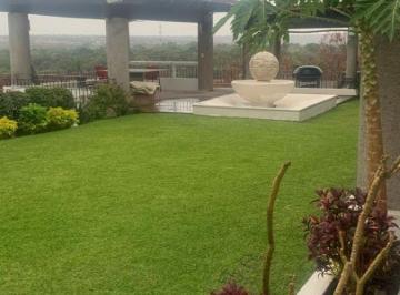 Casa de 10 habitaciones, Xochitepec · Casa Privada en Venta en Colinas de Santa Fe, Morelos