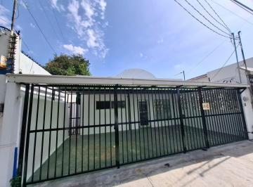 Casa · 175m² · 3 Recámaras · 3 Estacionamientos · Casa en Venta de un Piso Las Puentas San Nicolas