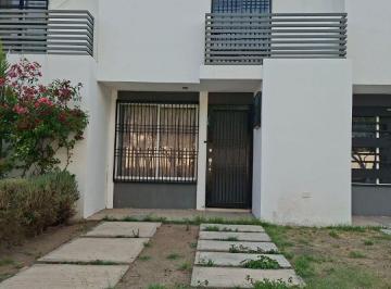 Casa de 3 habitaciones, León · Rento Casa en Muna Residencial