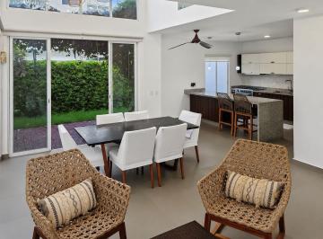 11cd68e15184c23733f3c9a7702290414b9e8f0aeb3b9d4f47be84a153c12d31 · Hermosa Casa en Renta, Vilanova Residencial Cerca de Nuevo Vallarta