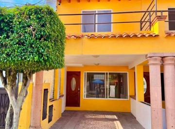 Casa de 2 habitaciones, Cuernavaca · Casa en Venta - Flores Magón, $2'250,000 ¡último Precio!