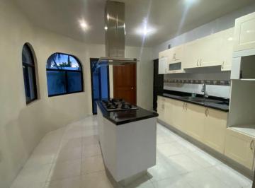Casa de 3 habitaciones, Querétaro · Casa en Renta en Claustros del Sur