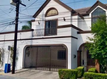 Casa de 4 habitaciones, Monterrey · Casa en Venta en San Jeronimo Monterrey