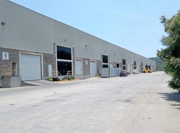 Bodega comercial de 1 habitación, Manzanillo · Bodega en Renta de 1,693 m² Disponible en Colomos Cerca de La Autopista