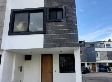 Casa · 150m² · 3 Recámaras · 2 Estacionamientos · Se Renta Casa en El Secreto Habitat, Jardínes del Valle, Zapopan, Jal.