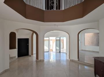 Casa en Venta de 5 habitaciones Colinas del Cimatario · Casa Grande en Colinas del Cimatario
