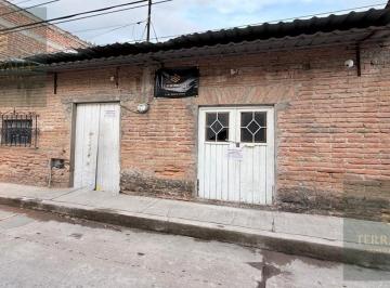 Casa · 186m² · 5 Recámaras · Se Vende Casa, Muy Cerca del Centro de Dolores Hidalgo, Guanajuato.