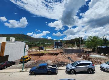 Terreno / Lote · 128m² · 2 Estacionamientos · Terreno Fraccionamiento Privado Cañadas en Zona de Hospitales con Lago y Canchas Multideportivas