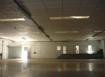Bodega comercial · 1670m² · Bodega en Renta de 1,670 m² en Tlalnepantla | con Andén P/camión