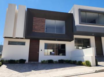 Casa · 128m² · 3 Recámaras · 2 Estacionamientos · Casa Venta Cañadas Tres Marías Fraccionamiento Privado Lago, Canchas Multideportivas