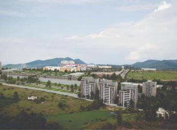 Terreno / Lote · 228m² · Terreno en Venta en Paseo de Altozano Fraccionamiento Privado Frente a Centro Comercial Altozano