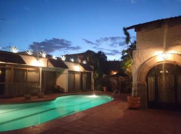 Edificio , San Pedro Tlaquepaque · Hotel en Venta en Tlaquepaque Centro