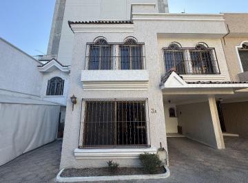 Casa en condominio de 3 habitaciones, Guadalajara · Casa en Venta en Coto, Cerca de de Plaza del Sol y Expo Guadalajara