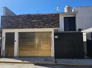 Casa de 4 habitaciones, Emiliano Zapata · Casa Venta en Fracc. Privado en Xalapa