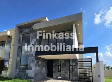 Casa de 4 habitaciones, León · Casa en Venta de 306 m², en Residencial La Valenciana, León, Gto.