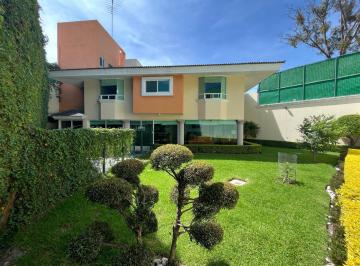 Casa · 655m² · 4 Recámaras · 3 Estacionamientos · Casa en Venta