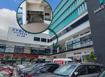 Local comercial · 80m² · Local en Renta en Cancún - Masterplaza Av 135
