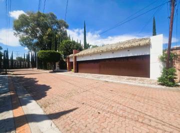 Casa de 3 habitaciones, Querétaro · ¡Exclusiva Residencia en Venta en Villas del Mesón, Juriquilla!