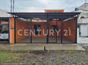 Casa · 119m² · 5 Recámaras · 2 Estacionamientos · Casa en Venta Juan José Rios III, Villa de Álvarez, Colima