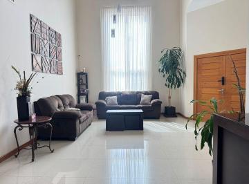 a293e58ef0a60059f834536e30d2c5a73d9ebb9dc90eba819a97e77ab9f0acae · Casa en Venta Frente Alsuper Bosques