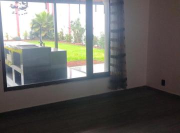 Casa · 660m² · 4 Recámaras · 6 Estacionamientos · Casa en Mexicaltzingo