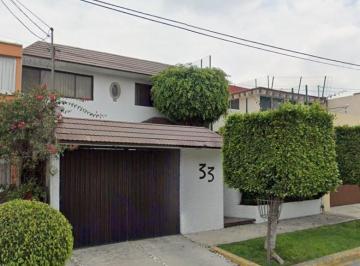 Casa de 3 habitaciones, Naucalpan de Juárez · ¡Casa en Venta en Ciudad Satélite, Naucalpan, Edo. México!