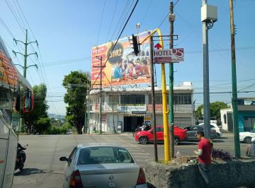 Local comercial , Cuernavaca · Local Comercial en Esquina