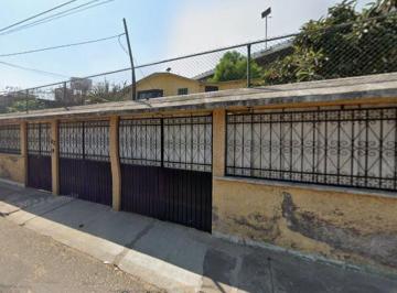 Casa de 4 habitaciones, Cuautitlán Izcalli · Casa de 494 m² con Jardín en Venta en La Quebrada