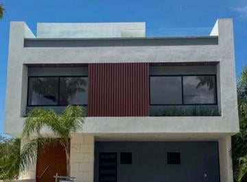 Casa de 3 habitaciones, Mérida · Casa Estela de Dos Plantas en Yucatan Country Club