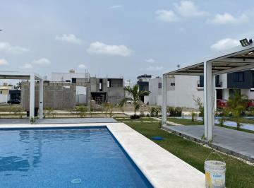 Terreno / Lote · 160m² · Lote en Venta en Ixtacomitan - Privada Privanzas San Luis