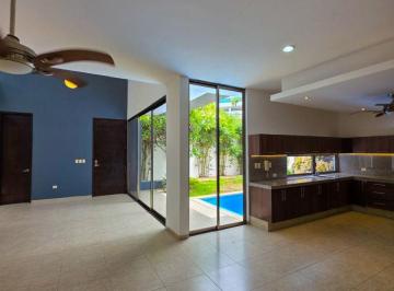 Casa de 4 habitaciones, Mérida · Casa en Venta en Altabrisa, Mérida