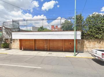 Casa de 5 habitaciones, Toluca · Casa de 850 m² con 5 Recámaras en Venta en Ciprés, Tol