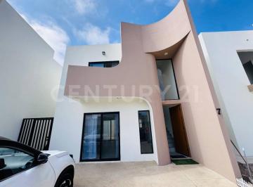Casa · 136m² · Casa en Renta Fraccionamiento Zertuche Pórticos, Ensenada B. C.