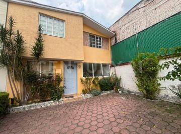 Casa · 231m² · 4 Recámaras · 3 Estacionamientos · Venta de Casa en Prado Coapa, Alcaldía Tlalpan