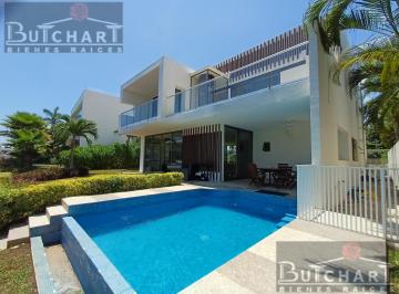 Casa · 500m² · 4 Recámaras · Residencia en Venta con Muelle, Puerto Cancun