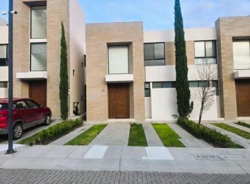 Casa de 3 habitaciones, Querétaro · Condominio Atia, Altos Juriquilla Yess