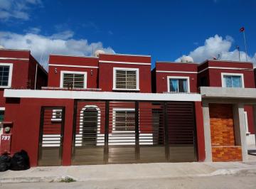 Casa · 107m² · 3 Recámaras · 2 Estacionamientos · Bonita Casa en Residencial Faisanes Tixcacal